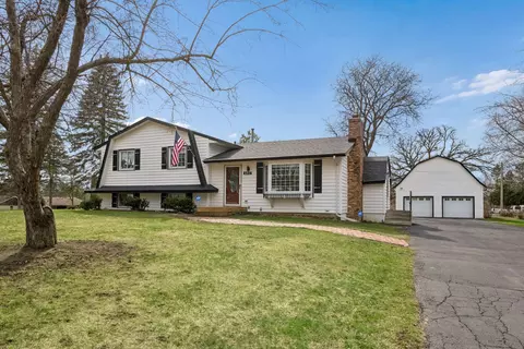 8224 Hillside Dr, Eden Prairie, MN 55347