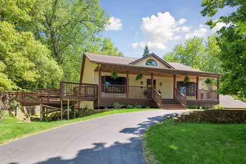 2271 Twin Bluff Rd, Red Wing, MN 55066