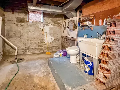 Bath - 352 3rd St, Tracy, MN 56175 photo 2 of 2