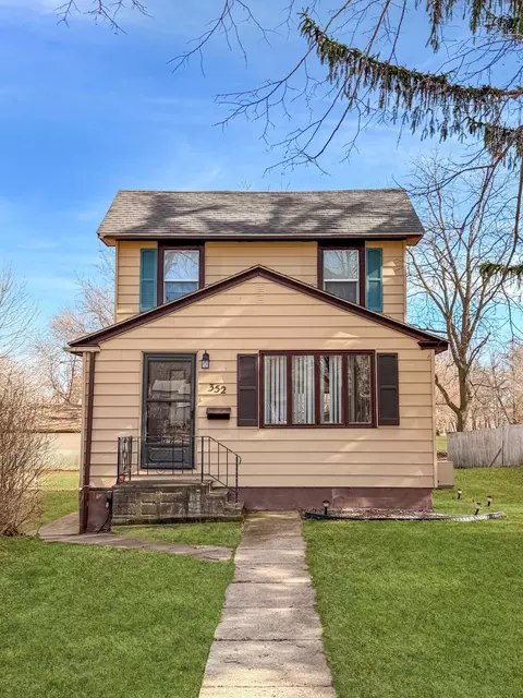 Exterior - 352 3rd St, Tracy, MN 56175 photo 2 of 5