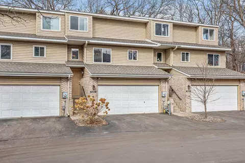 14207 Hibiscus Ct, Apple Valley, MN 55124