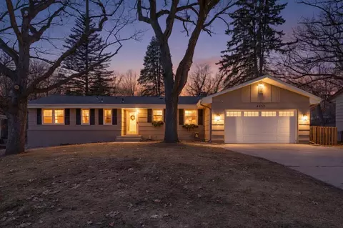 4652 Caribou Dr, Minnetonka, MN 55345