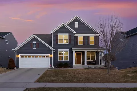 5650 Ranier Ln N, Plymouth, MN 55446
