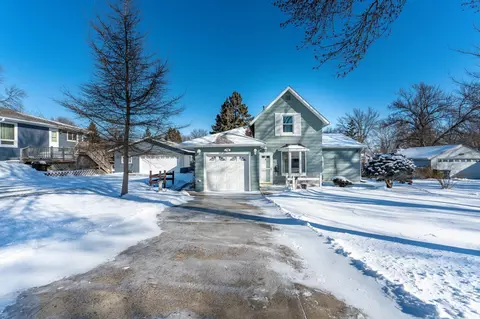 526 W Douglas Ave, Fergus Falls, MN 56537