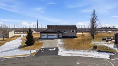 805 Leonards Way, Argusville, ND 58005
