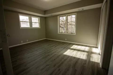 Bedroom - 501 Seabury Ln, Faribault, MN 55021 photo 6 of 7