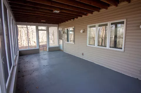 Exterior - 501 Seabury Ln, Faribault, MN 55021 photo 4 of 8