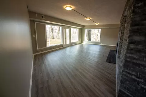 Living - 501 Seabury Ln, Faribault, MN 55021 photo 1 of 5