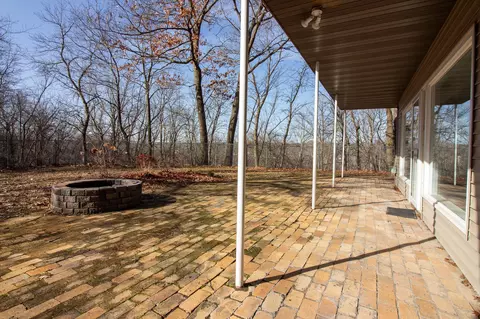 Exterior - 501 Seabury Ln, Faribault, MN 55021 photo 7 of 8