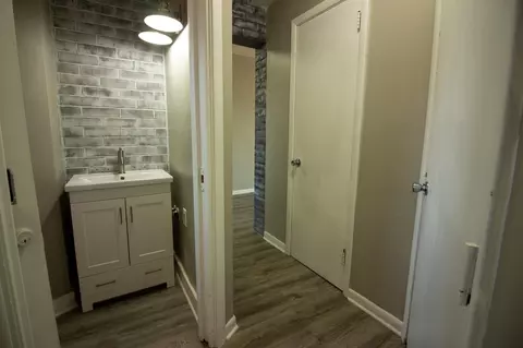 Entry Way - 501 Seabury Ln, Faribault, MN 55021 photo 2 of 3