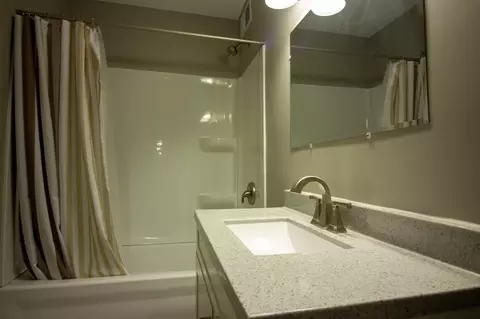 Bath - 501 Seabury Ln, Faribault, MN 55021 photo 7 of 7