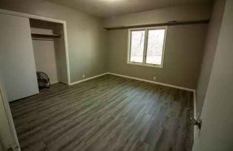 Bedroom - 501 Seabury Ln, Faribault, MN 55021 photo 3 of 7