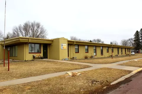 31 Chestnut St E # 4, Trimont, MN 56176