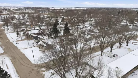 View/Area - 1109 13th Ave SW, Willmar, MN 56201 photo 2 of 4