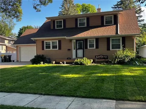 Exterior - 1109 13th Ave SW, Willmar, MN 56201 photo 9 of 9