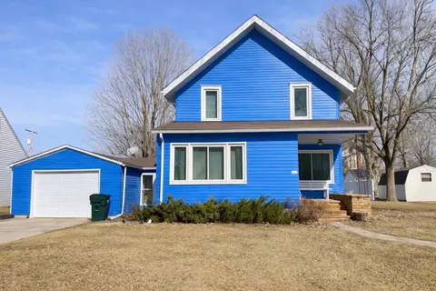 404 6th Ave W, Lamberton, MN 56152