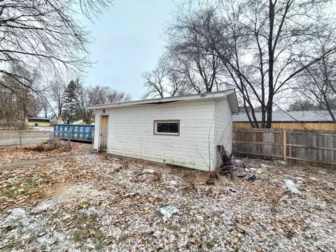 Exterior - 801 10th Ave N, Saint Cloud, MN 56303 photo 3 of 3