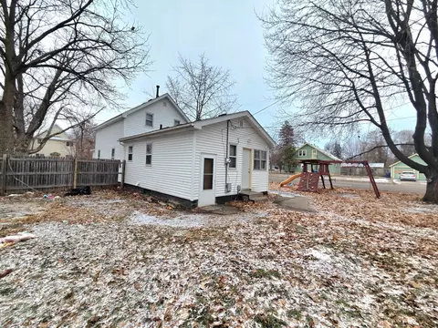 Exterior - 801 10th Ave N, Saint Cloud, MN 56303 photo 2 of 3