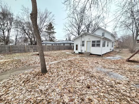 Exterior - 801 10th Ave N, Saint Cloud, MN 56303 photo 1 of 3