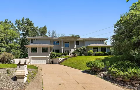 2935 Minnehaha Curv E, Wayzata, MN 55391