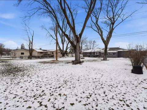 Exterior - 2410 Clearwater Rd, Saint Cloud, MN 56301 photo 5 of 6