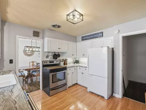 Kitchen - 2410 Clearwater Rd, Saint Cloud, MN 56301 photo 2 of 3