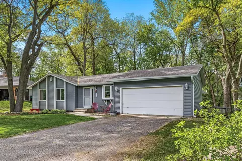 316 E 135th St, Burnsville, MN 55337