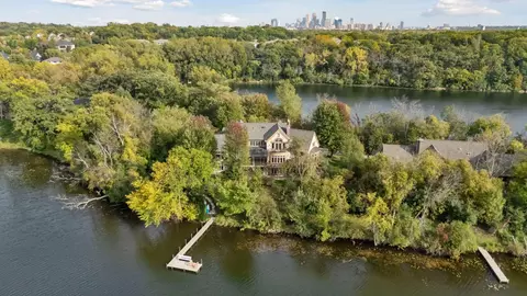 1465 Island Dr, Golden Valley, MN 55422