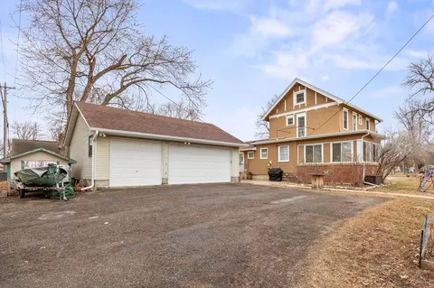Exterior - 526 8th St E, Glencoe, MN 55336 photo 6 of 10