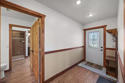 Entry Way - 22780 Csah 14, Darwin, MN 55324 photo 1 of 4