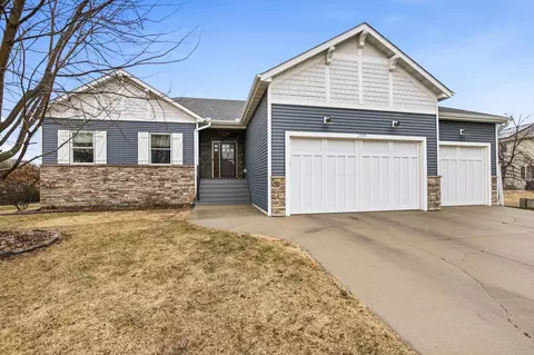 1705 Boulder Dr, Sartell, MN 56377