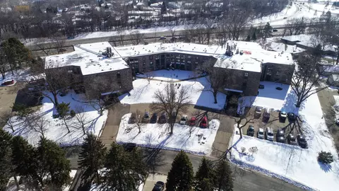 1850 Eagle Ridge Dr #E205, Mendota Heights, MN 55118