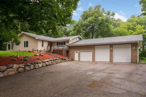 20840 Hidden Ponds Dr, Rogers, MN 55374