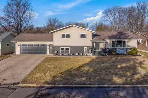 311 N Manyaska St, Sherburn, MN 56171