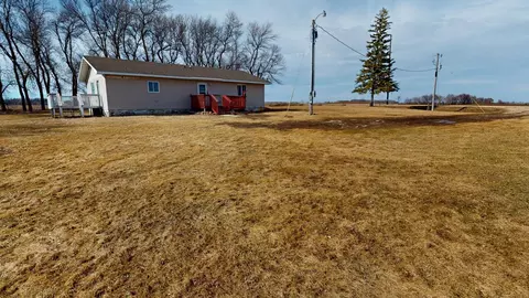 88327 140th St, Glenville, MN 56036