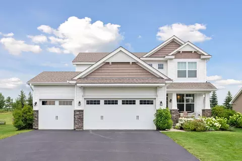 2430 Lacy Ln, Victoria, MN 55386
