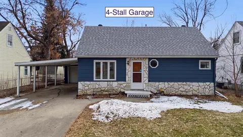 1718 6th Ave S, Fargo, ND 58103