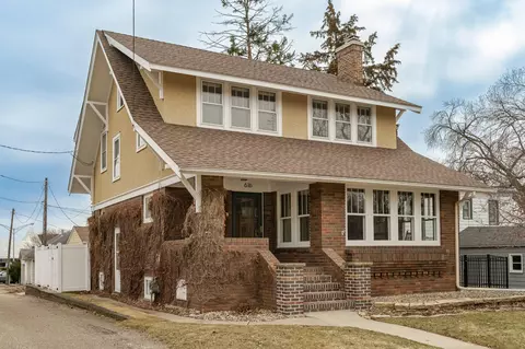 616 5th Ave SW, Rochester, MN 55902