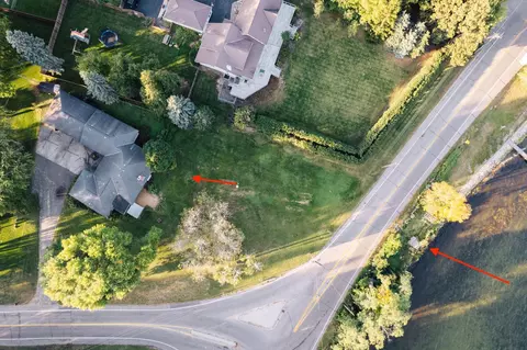 2040 N Shore Dr, Wayzata, MN 55391