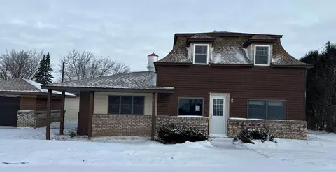 300 Arnold St, West Concord, MN 55985