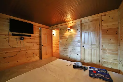 Bedroom - 39604 Outing Ct, Browerville, MN 56438 photo 9 of 10