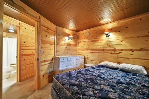 Bedroom - 39604 Outing Ct, Browerville, MN 56438 photo 6 of 10