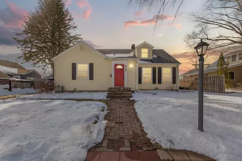Exterior - 210 6th Ave NE, Faribault, MN 55021 photo 2 of 3