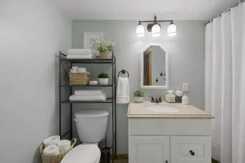 Bath - 210 6th Ave NE, Faribault, MN 55021 photo 2 of 2