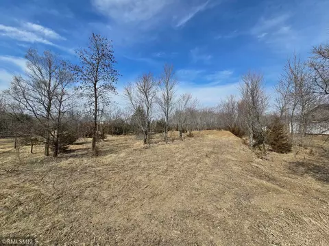 316 Woodsedge Rd, Clearwater, MN 55320
