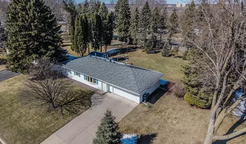 2700 Sunset Ln, Burnsville, MN 55337