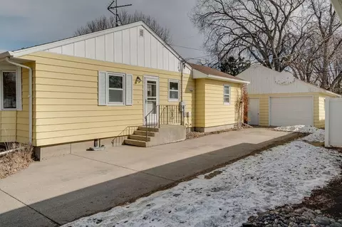 2001 8th St N, Fargo, ND 58102 photo 6