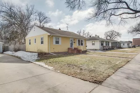 2001 8th St N, Fargo, ND 58102 photo 2