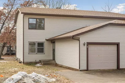 612 4th St N #15, Hudson, WI 54016