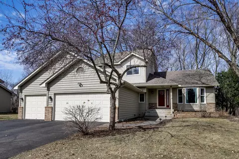 749 Fox Rd, Lino Lakes, MN 55014
